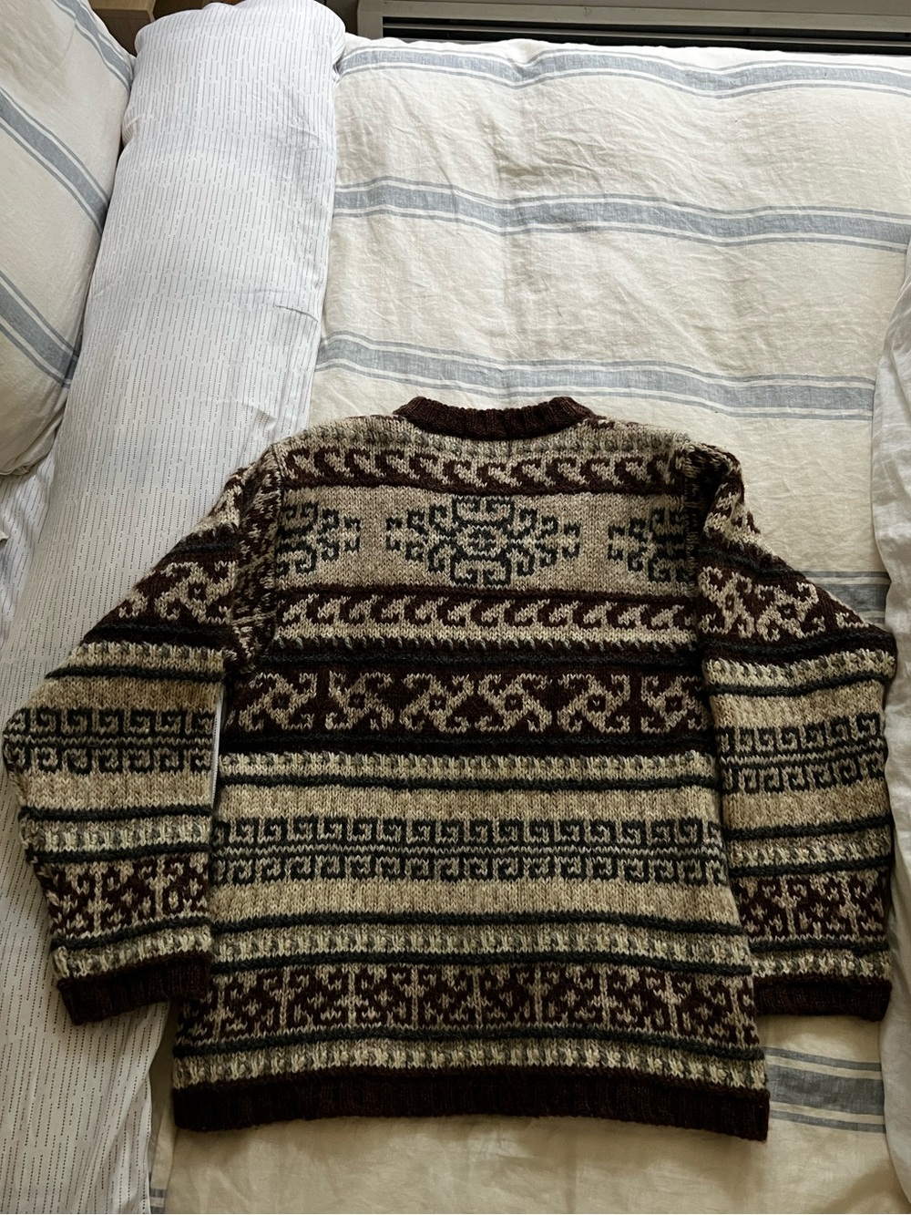 Thick Wool Vintage EMS crew neck sweater made in Scotland - Aztec pattern